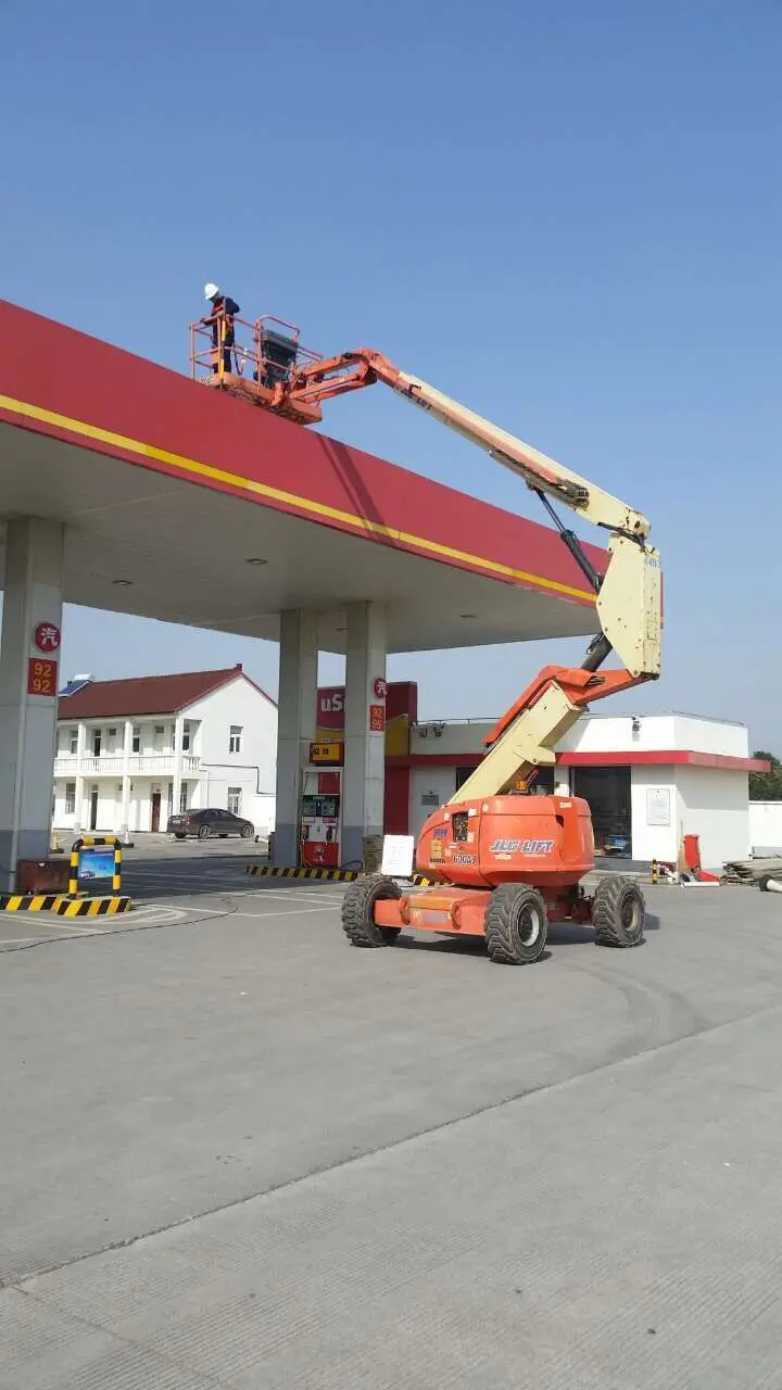 加油站施工现场